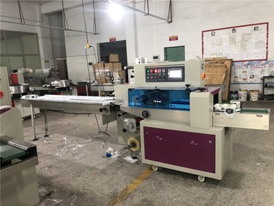 全自动 枕式保鲜膜包装机 一次性塑料袋垃圾袋装袋机日用品包装机图4