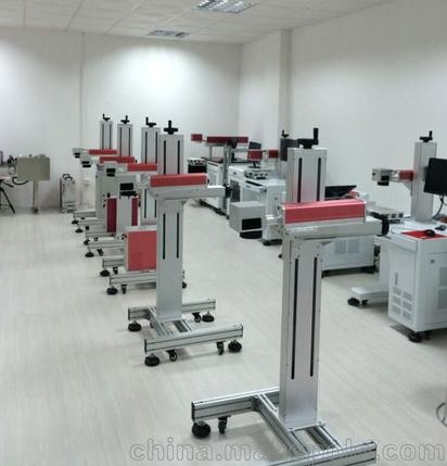 包装盒激光打码机 塑料皮革打孔机 二氧化碳激光打标机图2