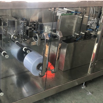 香水食用油润滑油化工等行业的塑料安瓿瓶液体灌装机 上门安装图2