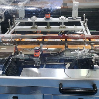 源头厂家 牛排披萨、手抓饼等 食品全自动装盒机 包装机械 入盒机图2