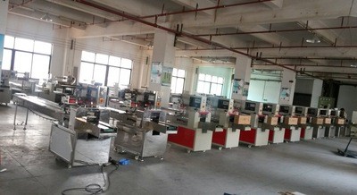 高速枕式自动包装机 肥皂盒包装机 眼镜盒包装机 清洁球包装机图3