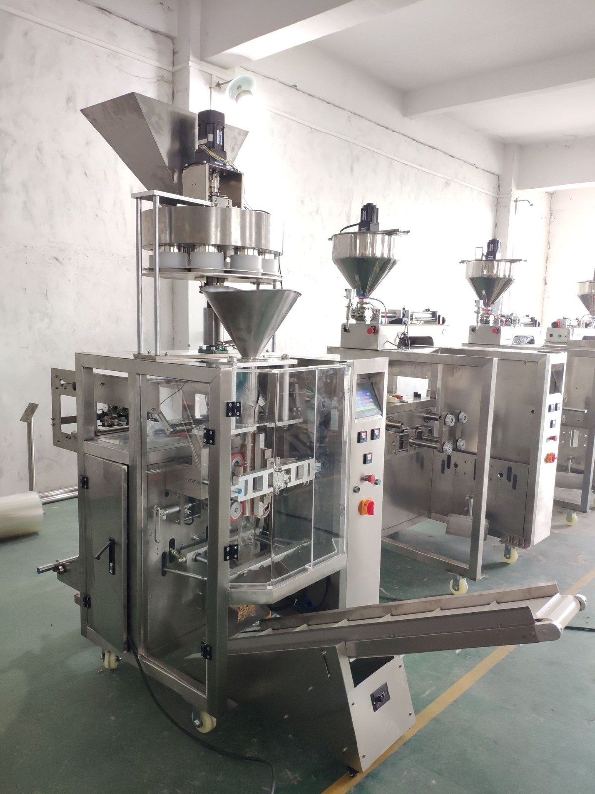 黄豆包装机 量杯式颗粒包装机 保鲜膜包装机定量包装机食品封口机图5