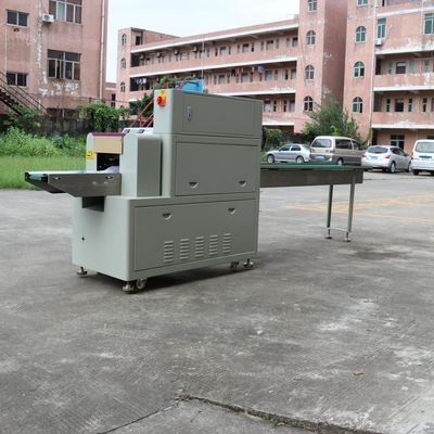 全自动枕式日用品包装机 透明胶胶纸套袋机 硅胶电源线打包机械图3