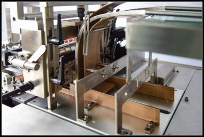 厂家直销USN-260高速全自动纸盒薄膜包装机（烟包机）