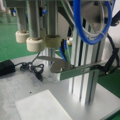 厂家销售半自动旋盖机 塑料瓶玻璃瓶旋盖机螺旋拧盖台式旋盖机图4
