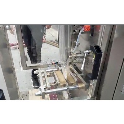 酱汤调味汁液体小袋包装机 化妆品容积式液体灌装机 制袋长度准确图5