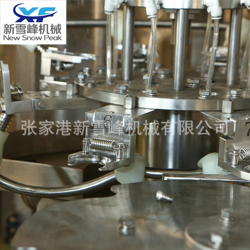 果汁饮料灌装机全自动洗灌封三合一果汁灌装生产线液体饮料灌装机图3