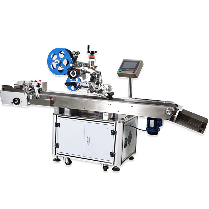 全自动卡片平面贴标合格证吊牌纸卡箱盒子pe透明胶袋塑料件包装机图5