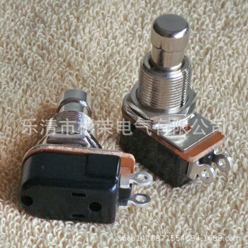 PBS-24B-4金属按钮开关 吉他效果器2脚脚踏开关 脚钉 踩钉无声图3