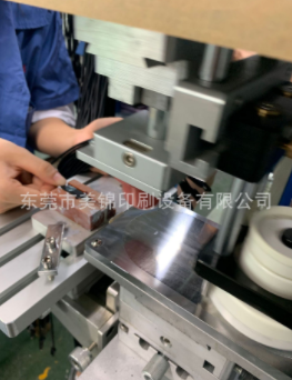 单色油盅移印机厂家 单色油杯移印机 手机数据线单色油盅移印机图5
