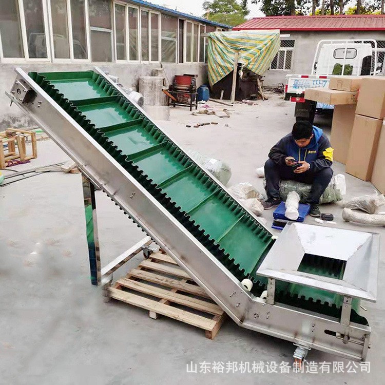 大倾角皮带输送机 波状裙边党鞭带式上料机 爬坡防滑图3