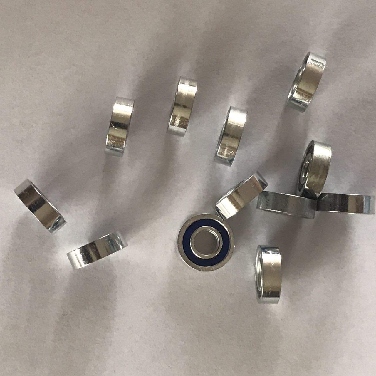 厂家直销碳钢695轴承指尖陀螺轴承 13*4*5玩具轴承 滑轮图2