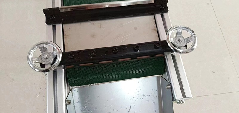 压锡箔纸小型输送机传送带元宝压塑流水线压锡纸输送带压箔纸加工图5