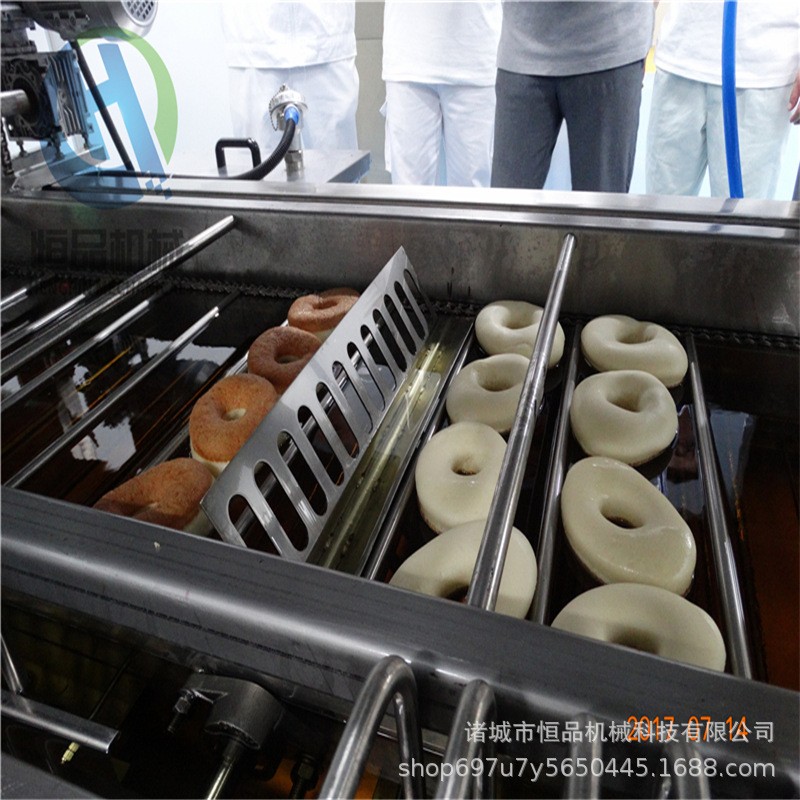 连续式全自动甜甜圈油炸流水线设备 自动翻面贝果甜甜圈油炸机器图3