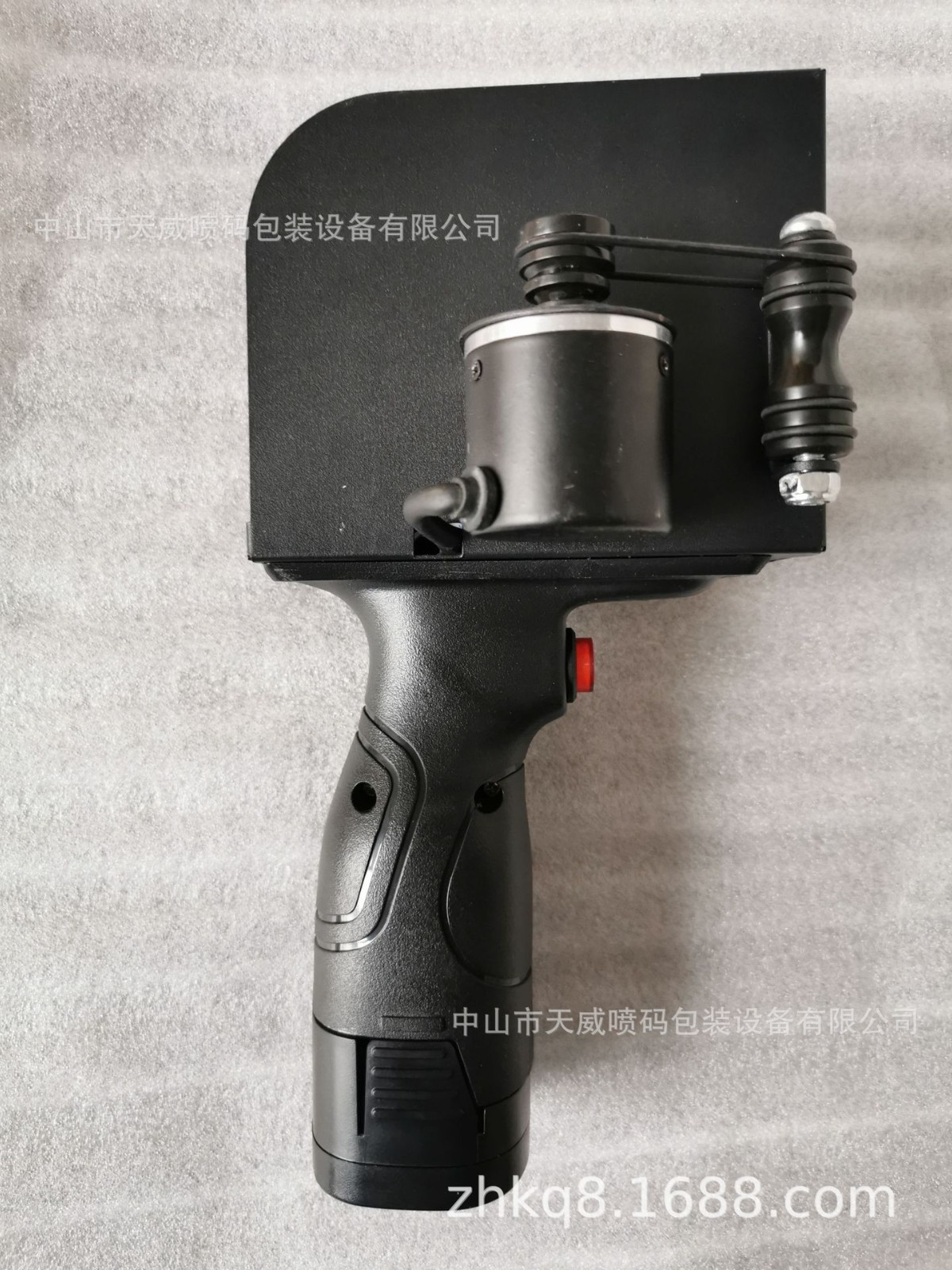 中山市天威喷码机 尼龙袋木板手持喷码机 水泥袋大字符手持喷码机图4