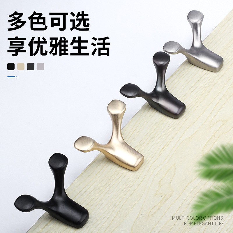 左钢铝合金挂钩三角形五金配件卧室门后壁挂墙壁衣帽牛角挂钩批发图2