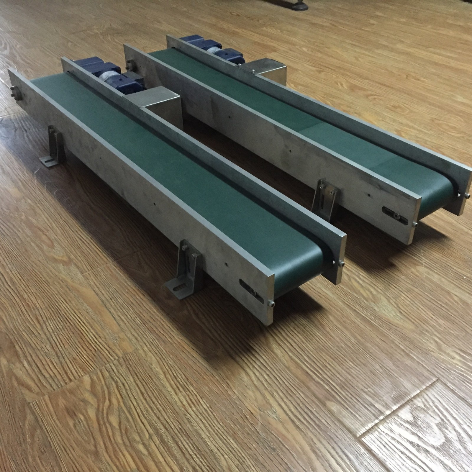 厂家供应 小型输送机 微型传送带 接料输送机 微型输送机 定制图2