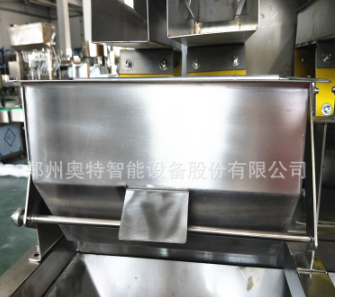 【厂家批发】半自动颗粒灌装机肥料大米食品定量称重包装机图3