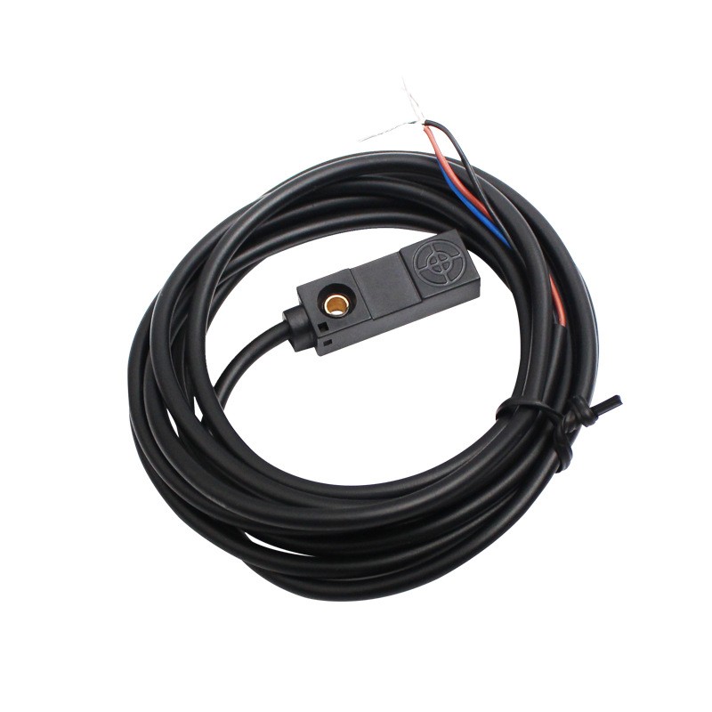 小方形接近开关TL-W3MC1金属感应传感器三线直流NPN常开DC24v  1个图4