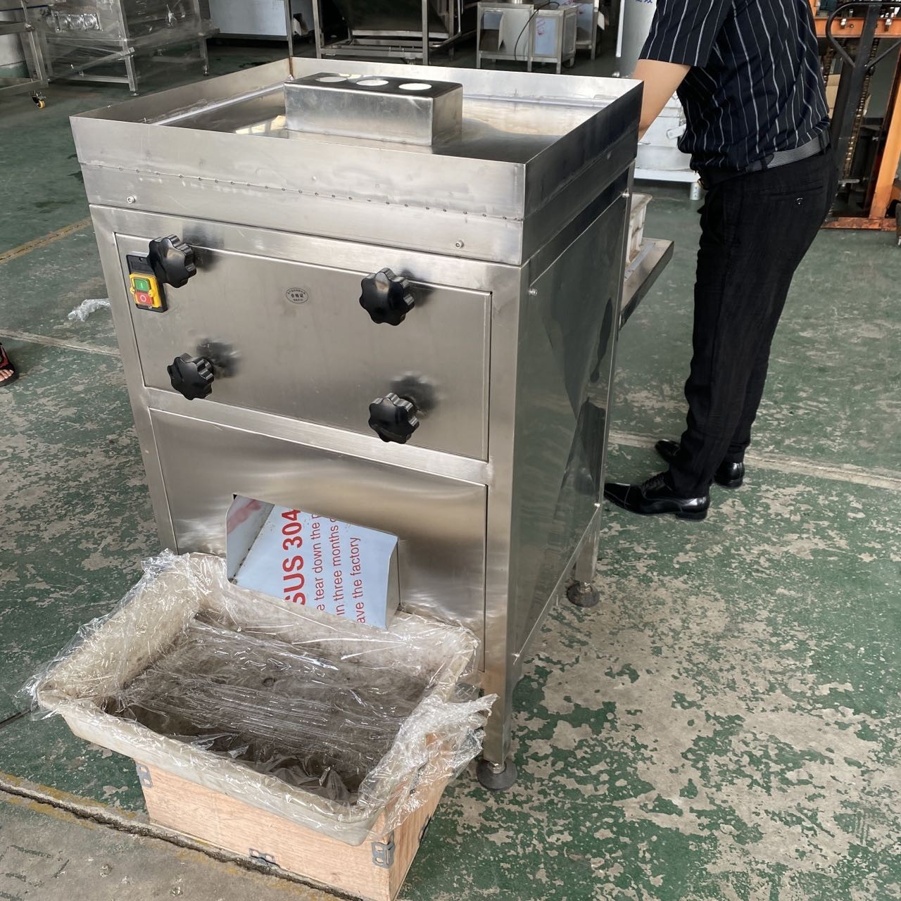 牛板筋打丝机熟鱼肉拆丝机 烧鸡肉鸡胸肉打丝设备 仿手工拆丝图4