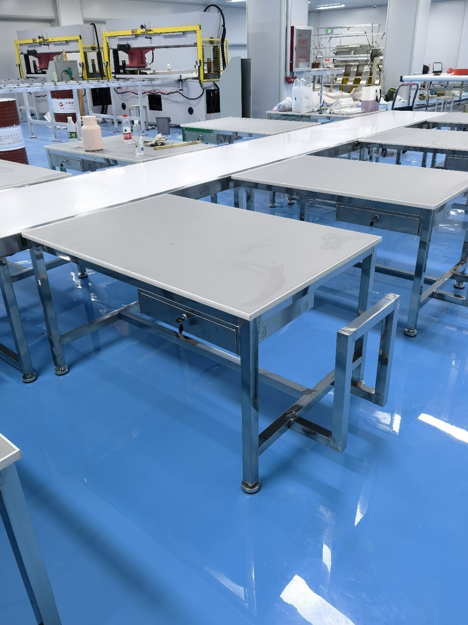 不锈钢工作台灰色防静电台板加厚不锈钢抽屉流水线输送带变频调速图5