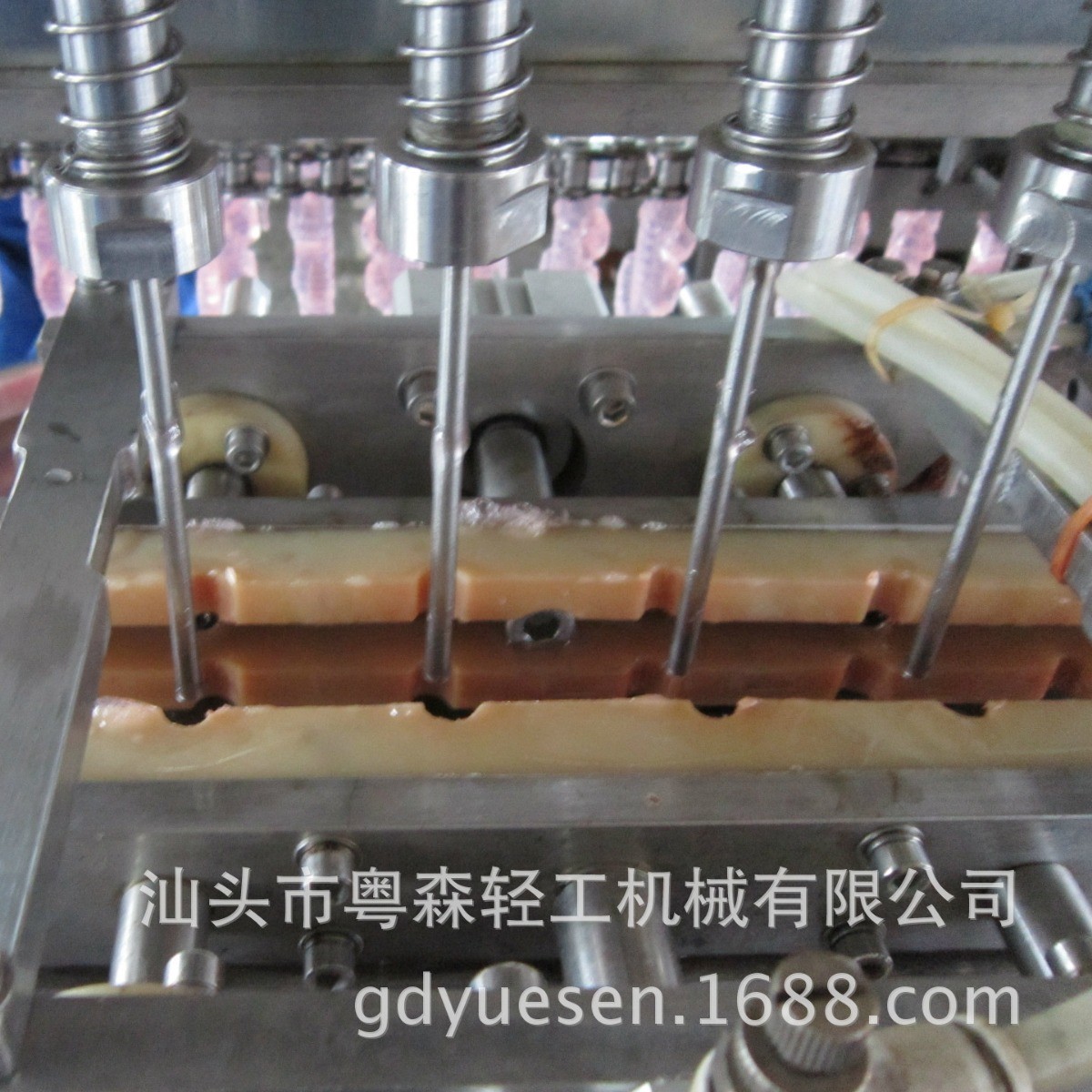 棒棒冰充填封口机饮料灌装封口机 果冻灌装封口机 液体灌装机图5