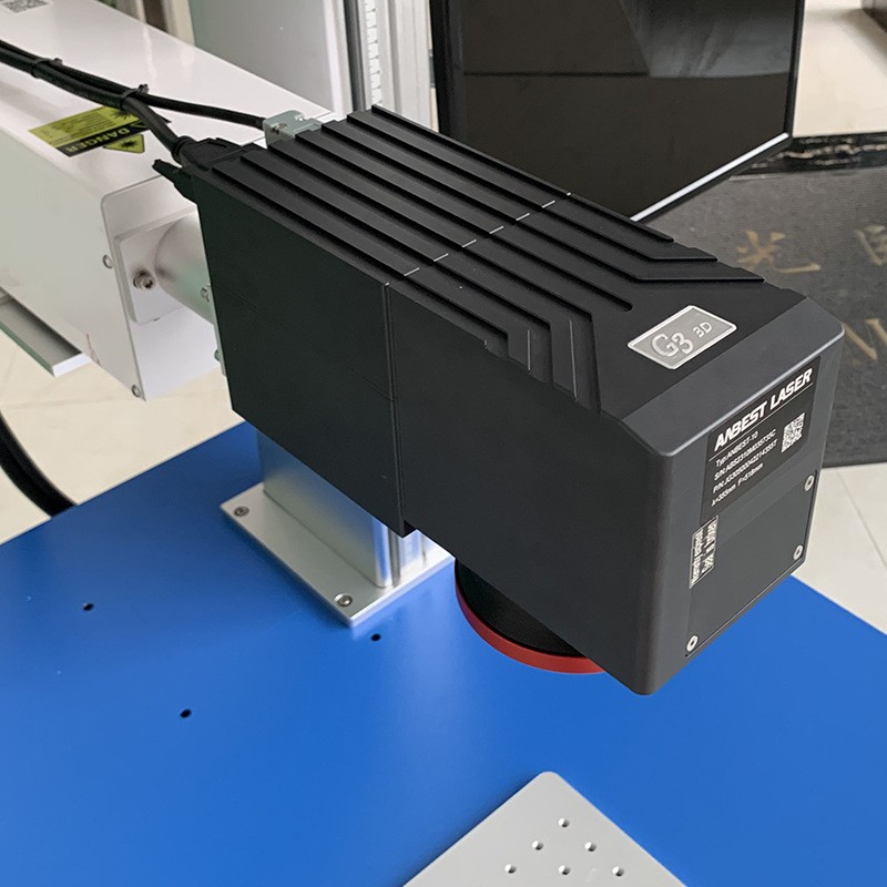 3D激光打标机 弧面激光打标 三轴动态激光打码机 凹凸面激光雕刻图3