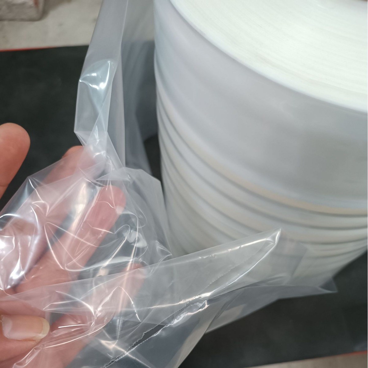 厂家直销PE卷料 聚乙烯卷膜 包装卷膜全新料吹膜厂家海量现货库存图2
