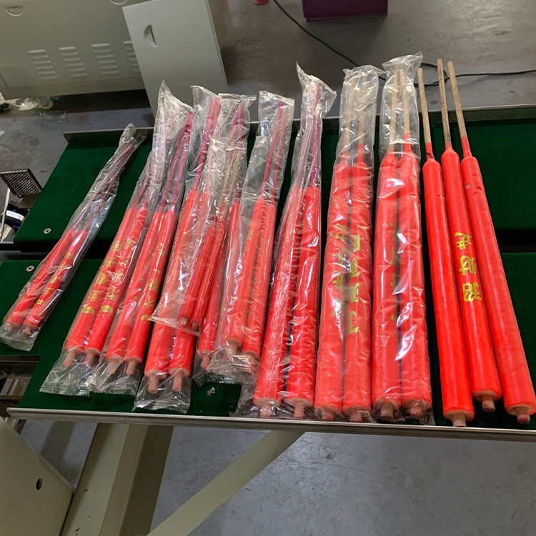 全自动枕式包装机拜祭竹签蜡烛独立打包机酥油蜡烛自动制袋封口机图2
