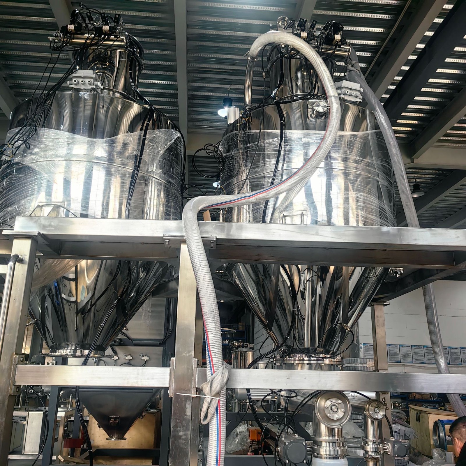 负压粉体输送计量自动螺杆定量精准投料设备称重负压真空上料机图4