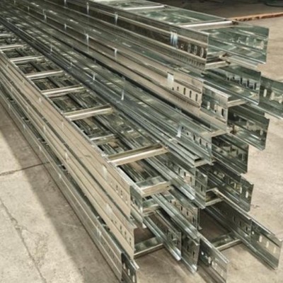 大跨距镀锌桥架 防腐耐用 坚固可靠 防火安全